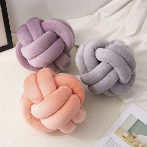 Round lumbar outlet pillow