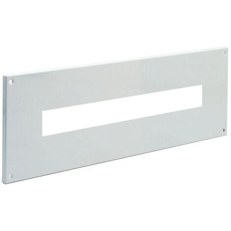 Pannello sfinestrato Bticino a 4 viti di fissaggio 600x200mm 9531/24