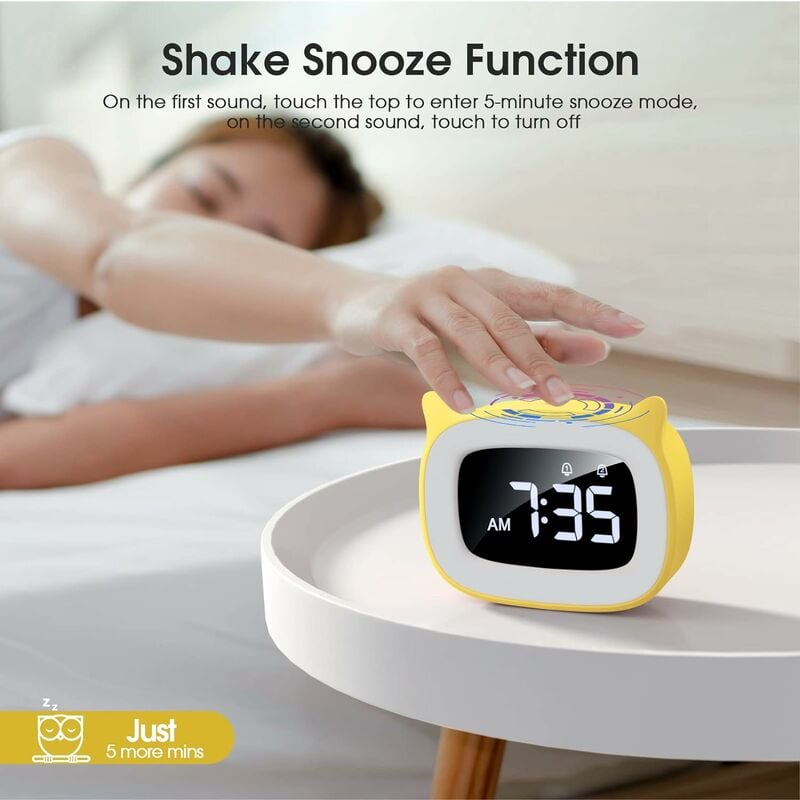Réveil numérique, horloge de chevet à LED alimentée par secteur, réveil  avec veilleuse pour les chambres à coucher, écran incurvé de 7 pouces