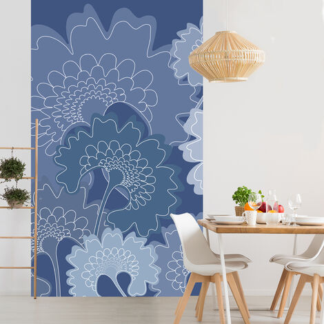 Papier peint intissé graphisme florale bleu sur fond bleu foncé, représentation panoramique géante, 250 cm X 150 cm. (1/2)