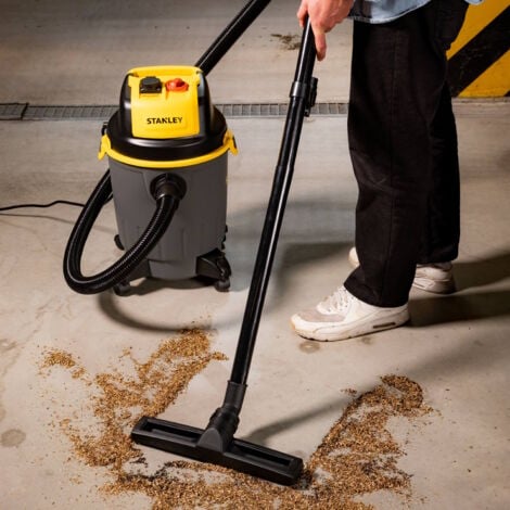 Aspiratore Solidi e Liquidi Stanley SXVC20PTE (Potenza assorbita  1200 W, Capacità fusto 20 l)