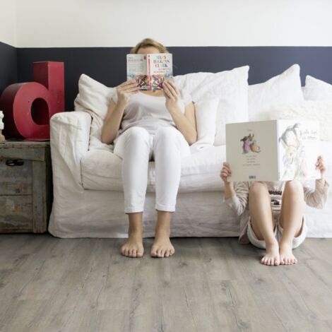 Gerflor – Dalle de sol PVC adhésive effet bois pecan – Étanche et 100% recyclable – Surface 2.20 m² – Installation facile sans colle