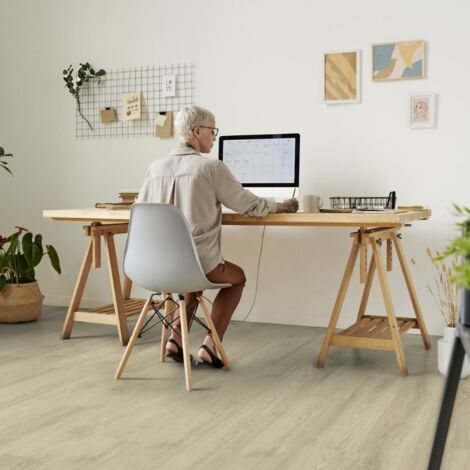 Gerflor – Lame de sol PVC clipsable effet bois – Surface 2.10 m² – Résistance aux chocs et à l'eau – Installation rapide avec clipsage exclusif