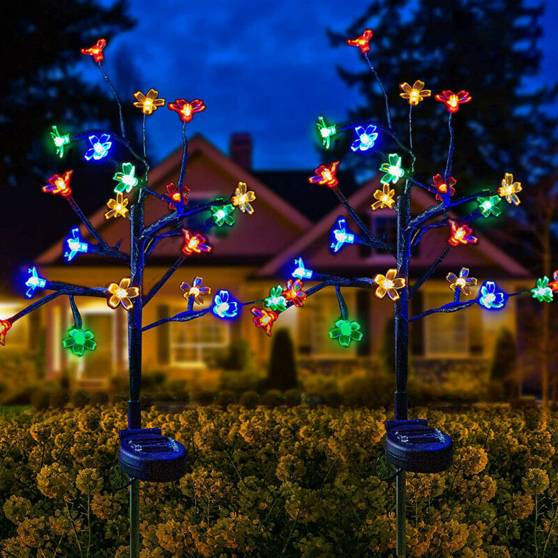 Lumières solaires de jardin pour l'extérieur, 2 Pièces 150 LED Lumière  solaire de feu d'artifice à énergie solaire Extérieure Étanche Lampes  Solaires pour allée de passage, Fêtes,Noël (Blanc froid) : :  Luminaires