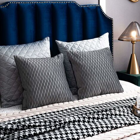 LYCXAMES -- Fundas decorativas para cojines con rayas negras: juego de 2  fundas de almohada cuadradas de terciopelo originales de 45 cm x 45 cm para  sofá de dormitorio