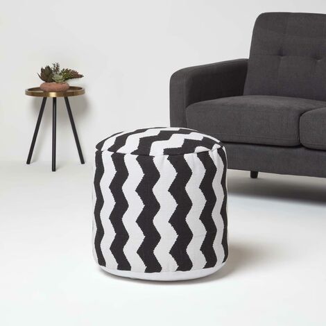 HOMESCAPES Pouf in macramè naturale, 40 cm, imbottito all'uncinetto, rotondo, 100% cotone, design intrecciato, 40 x 50 cm