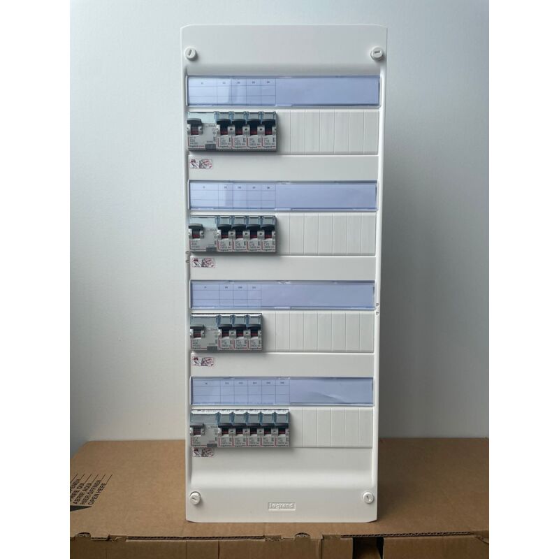 Coffret Tableau Électrique Legrand Pré-équipé – 4 Rangées – 230V – NEUF
