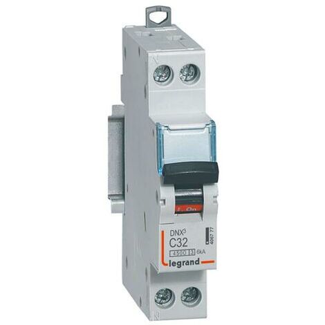Disjoncteur Phase+Neutre DNX³4500 6kA arrivée et sortie borne à vis - 1P+N 230V 32A courbe C - 1 module