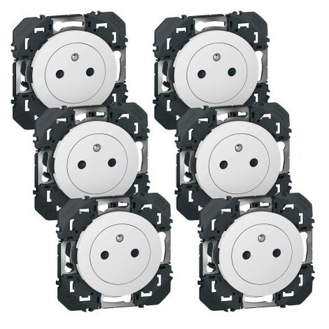 Legrand – Lot de 6 prises 2P+T 16A à composer – Installation encastrée – Plastique résistant – Conforme normes électriques