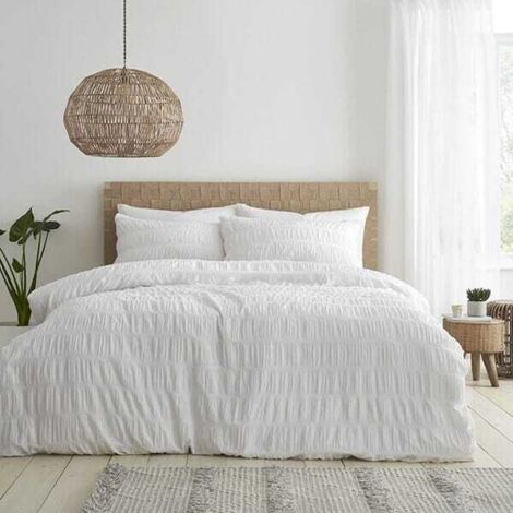Catherine Lansfield Seersucker King Duvet Set White