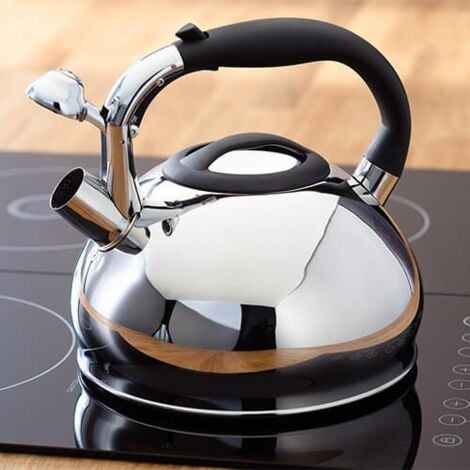 Electric clearance whistling kettle