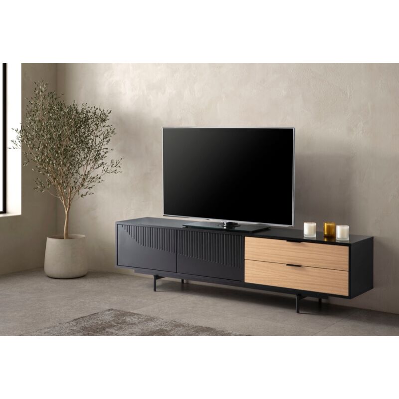 Mueble TV de Dm lacado y metal blanco mate combinado con roble natural