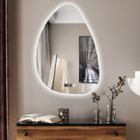 Asymmetrischer Spiegel mit Beleuchtung Badspiegel mit Beleuchtung 55x80cm Spiegel mit Licht Badezimmerspiegel mit Beleuchtung + Uhr, Touch-Schalter, Dimmbar, 3 Lichtfarbe Einstellbare
