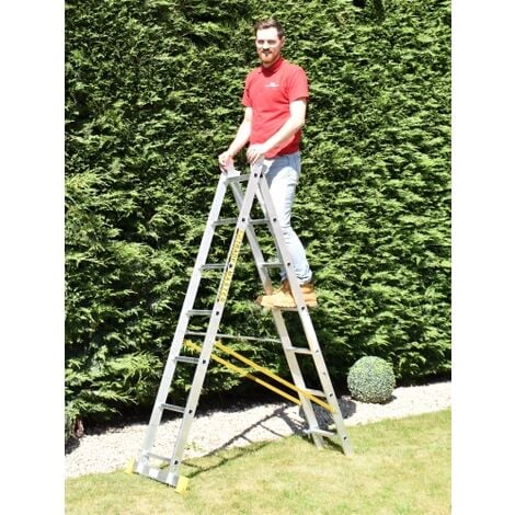 Trade Master Pro 2 Section Combination Ladder, Size 7 Rung