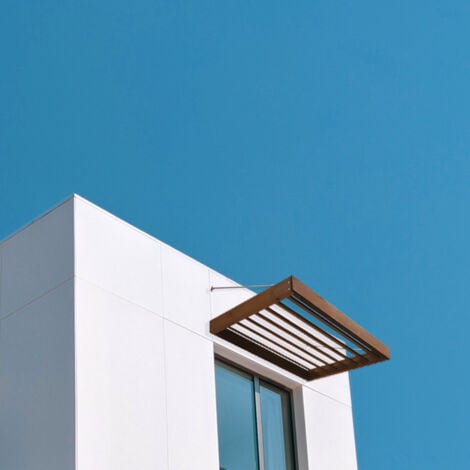 Auvent brise-soleil contemporain en bois pour porte dentrée 120 cm Lumilam
