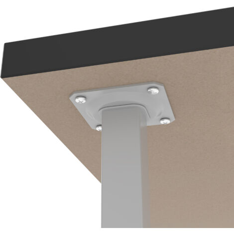 Pata de mueble cuadrada  Fabricado en acero  Acabado cromado mate líquido   Medidas 2525700 mm  Altura: 70 cm  Fácil instalación atornillada  1 unidad