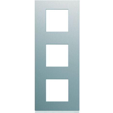 Plaque de finition 3 postes vertical Gallery - Entraxe 71mm - Titane - WXP0143 - Hager
