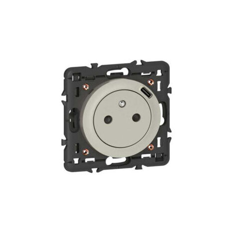 Prise 2P+T avec prise USB Type-C - 16A - 250V - Surface - Titane - 068427 - Céliane - Legrand