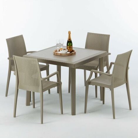 Table carrée beige + 4 chaises colorées Poly rotin synthétique Elegance | Bistrot Arm Beige Juta