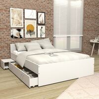 Le Quai Des Affaires – Lit avec tiroir 140x190 – 1 chevet sur roulettes – Structure en panneau de particules – Finition blanche – Dimensions 194x144x65 cm