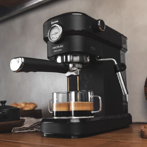 Cecotec Cafelizzia 790 Black Pro - Cafetera para Espressos y Cappuccino con  Manometro, 1350 W, Sistema Thermoblock, 20 Bares, Modo Auto para 1-2 Cafés,  Vaporizador Orientable, 1.1L, Negro : : Hogar y cocina