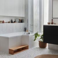 JACOB DELAFON Baignoire bain douche Neo + pare bain et tablier acrylique, 150 X 60/80 - version droite