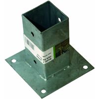 Basis auf dem Boden in verzinkter Stahl für imprägnierte LASA -Pole misst 7,3 x 7,3 cm