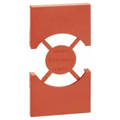 Cover Bticino Living Now per presa schuko tedesca rossa KR03