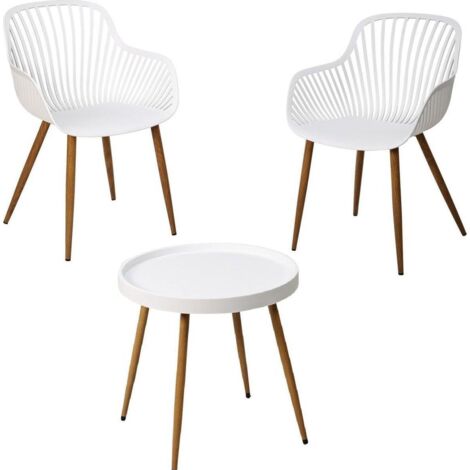 Ensemble de meubles de jardin en plastique, table et 2 chaises. (1/3)
