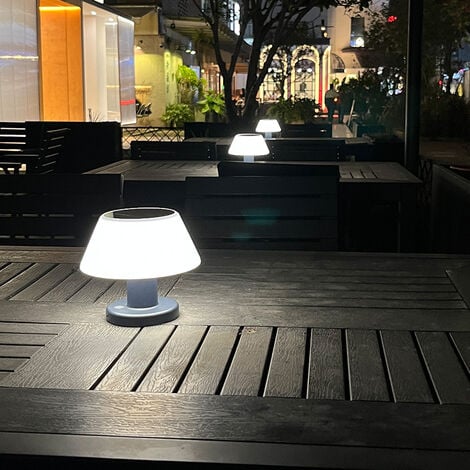 Lampe de table solaire d'extérieur sans fil en rotin avec ampoule