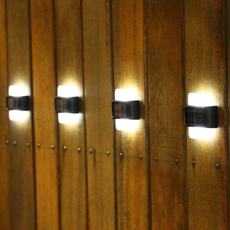 Lampe Solaire Exterieur Detecteur de Mouvement 171 LED Lumiere Solaire avec  Telecommande, IP65 Etanche Luminaire 3 Modes Éclairage pour Jardin, Garage,  Carport, Terrasse, Maison : : Luminaires et Éclairage