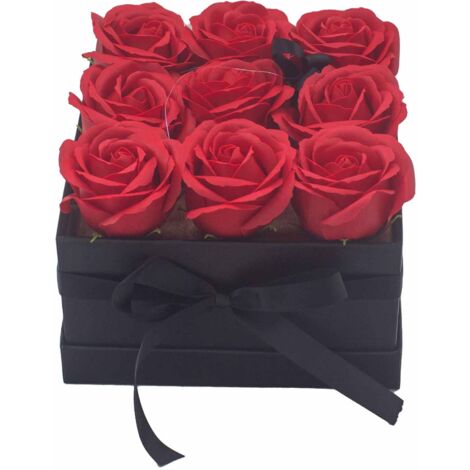 Bouquet cadeau de fleurs de savon - 9 roses rouges - Carré- Vendu par 1 (1/4)