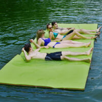 Tapis Flottant de Piscine 355 x 183 CM Matelas Flottant d’Eau 4-6 Personnes 3 Couches Mousse XPE Résistant Charge 400 KG Vert Maison Chic