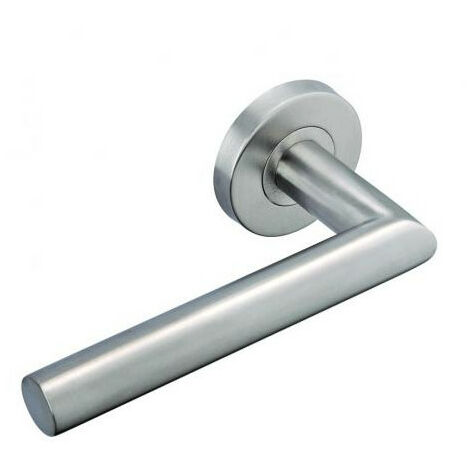 Vachette – Poignée de porte sur rosace inox satinée – Bec de cane – Épaisseur de porte 38 à 55 mm – Diamètre rosace 52 mm – Livré avec paire de rosaces BDC
