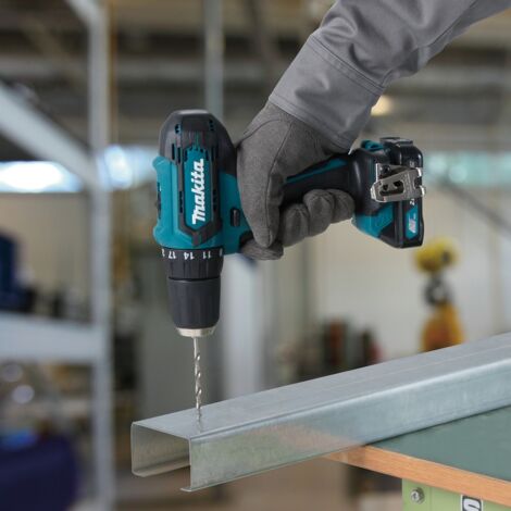 Makita Akku-Bohrschrauber DF333DSAE 12V 2x2,0Ah Akku + Lader im Handwerkerkoffer