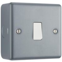 Masterplug Metal Clad 2-Way Light Switch