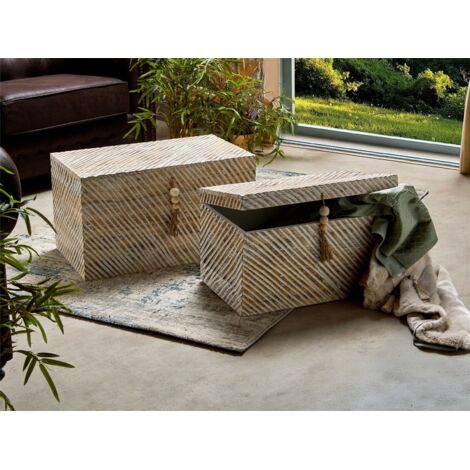 Baul Madera Rallas En Diagonal Blancas 70X40X40 Cms. S/2 70Dx40 Cms