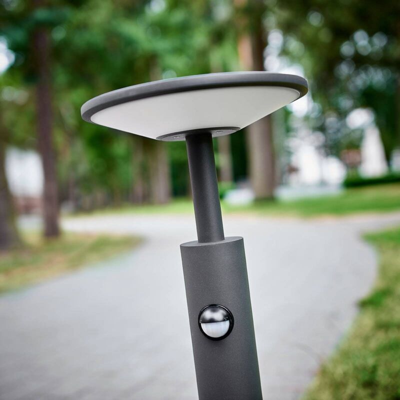 LEDKIA Bodenleuchte Mit Bewegungsmelder – 74cm Hoch, Für Außenbereich | Aluminium & PMMA, E27 (ohne Lampe)