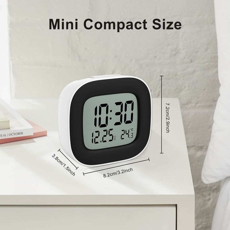 Réveil numérique de chambre, petite horloge de bureau alimentée par  batterie avec date, température ambiante, nuit intelligente