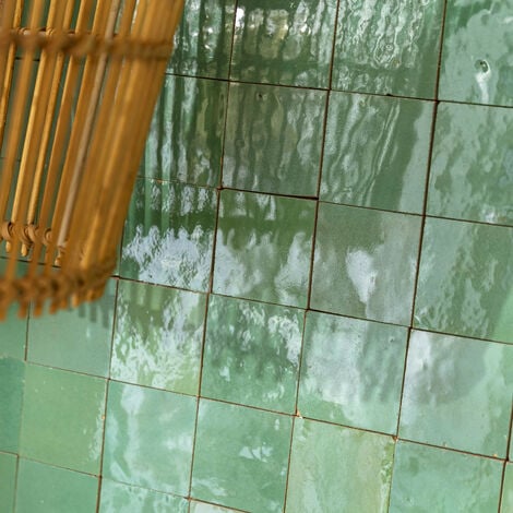 Zellige véritable Carrelage Artisanal - 5x5 cm - Vert d'eau (vendu par plaque de 0,09 m² - 30x30 cm)