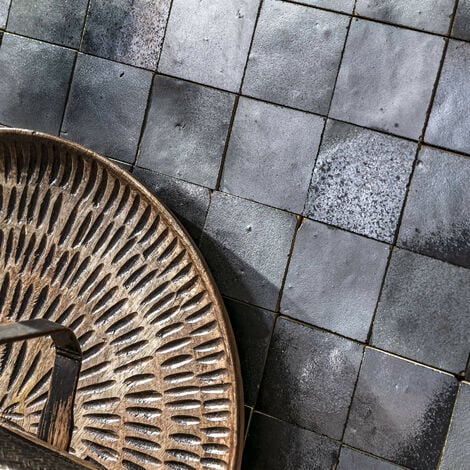 Zellige véritable Carrelage Artisanal - 5x5 cm - Noir Métal (vendu par plaque de 0,09 m² - 30x30 cm)