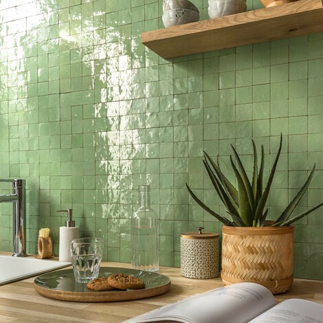 Zellige véritable Carrelage Artisanal - 5x5 cm - Vert Amande (vendu par plaque de 0,09 m² - 30x30 cm)