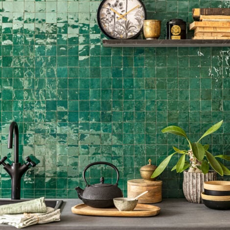 Zellige véritable Carrelage Artisanal - 5x5 cm - Vert Menthe (vendu par plaque de 0,09 m² - 30x30 cm)