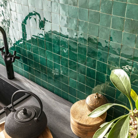 Zellige véritable Carrelage Artisanal - 5x5 cm - Vert Menthe (vendu par plaque de 0,09 m² - 30x30 cm)