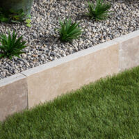 Bordure de jardin en pierre naturelle travertin 50x20x5 cm – Beige nuancé – Pour aménagement extérieur durable – Vendu à l'unité