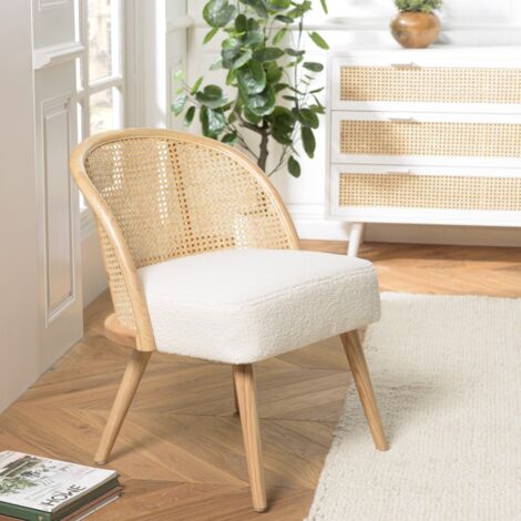 AGATHE - Chaise basse Hévéa dossier rotin assise tissu bouclette blanc (1/5)