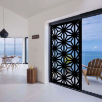 RADIANT - Pannello in PVC traforato - Parasole - Misura: 98x198 cm - Colore: nero