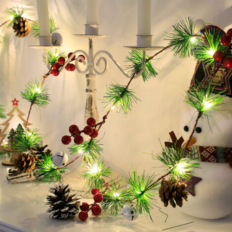 Guirlande lumineuse de Noël en rotin avec sept têtes, cloches de fruits rouges, décoration de pommes de pin, guirlande lumineuse LED à longue branche de Noël, 2 mètres 20 lumières (1/4)