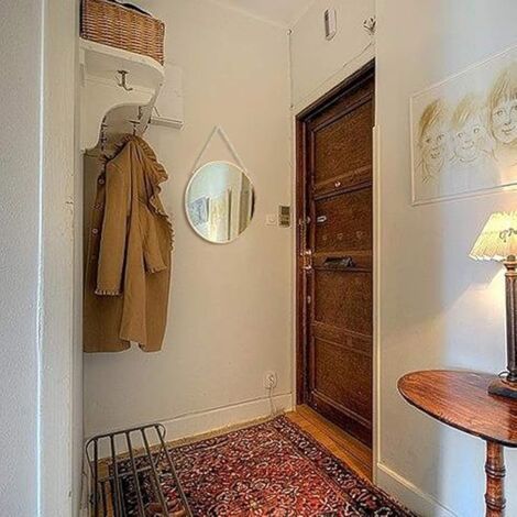Specchio da trucco a sospensione rotondo 25x25 cm - Cornice in ottone con catena - Per bagno - Design moderno - Formato compatto