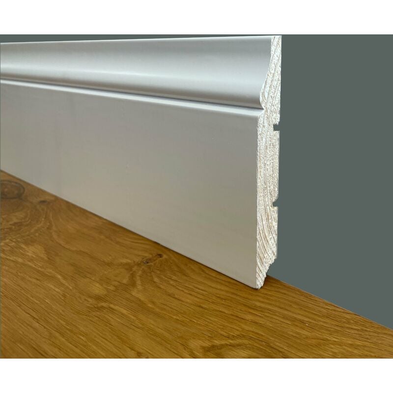 Battiscopa PREMIUM in legno MASSELLO mod.BAROCCO 120x16 mm laccato bianco liscio (prezzo al metro)